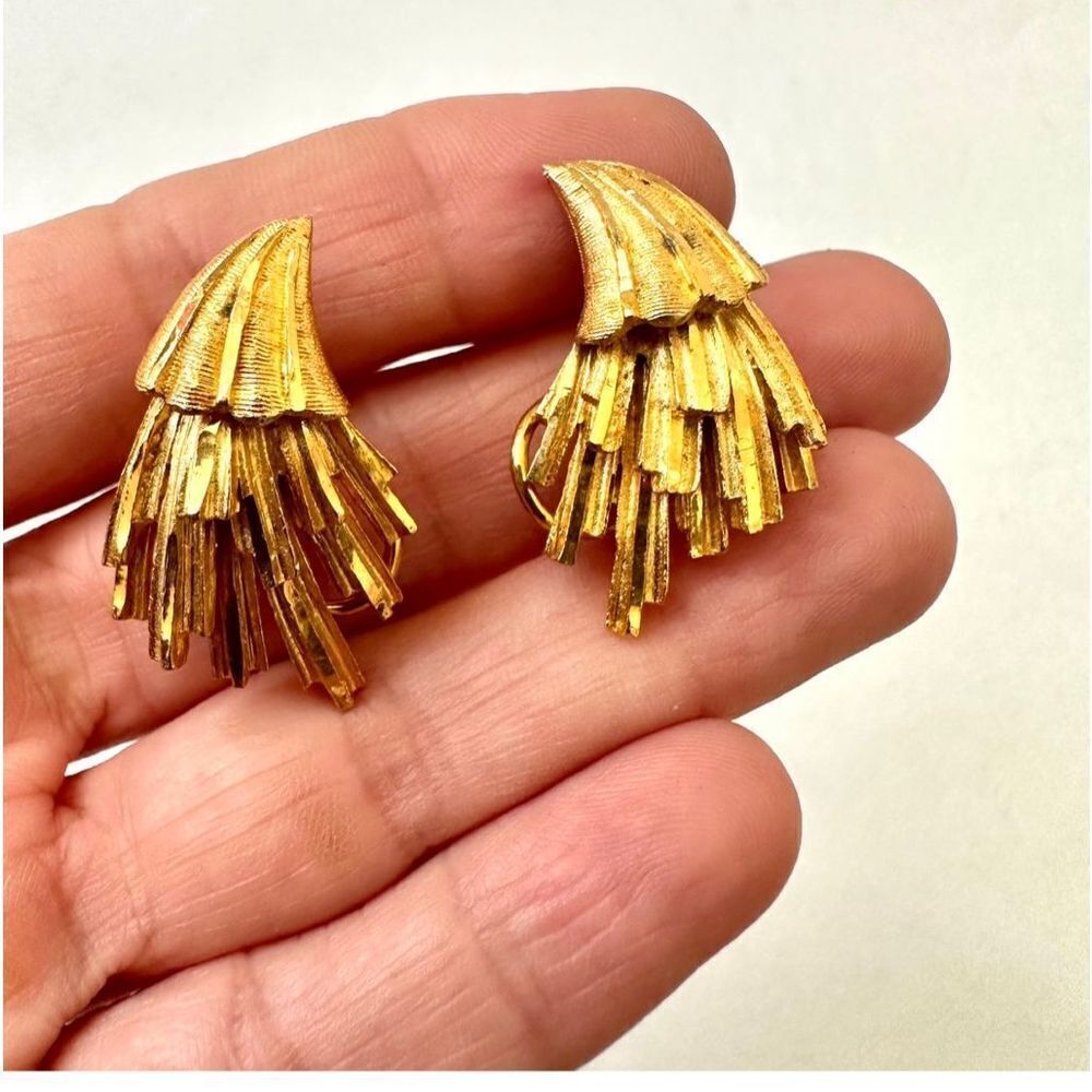 BSK vintage gold tone  clip on fan earrings